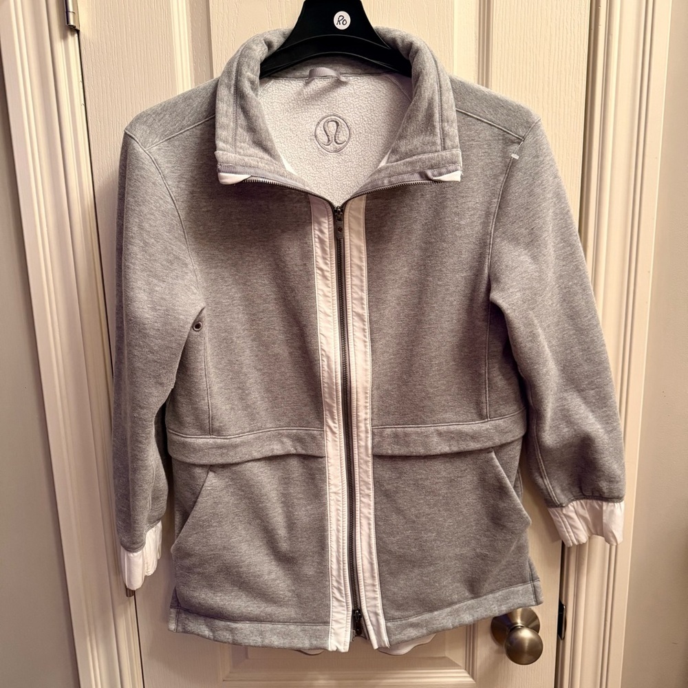 lululemon athletica light as warmth jacket. Womens size 8